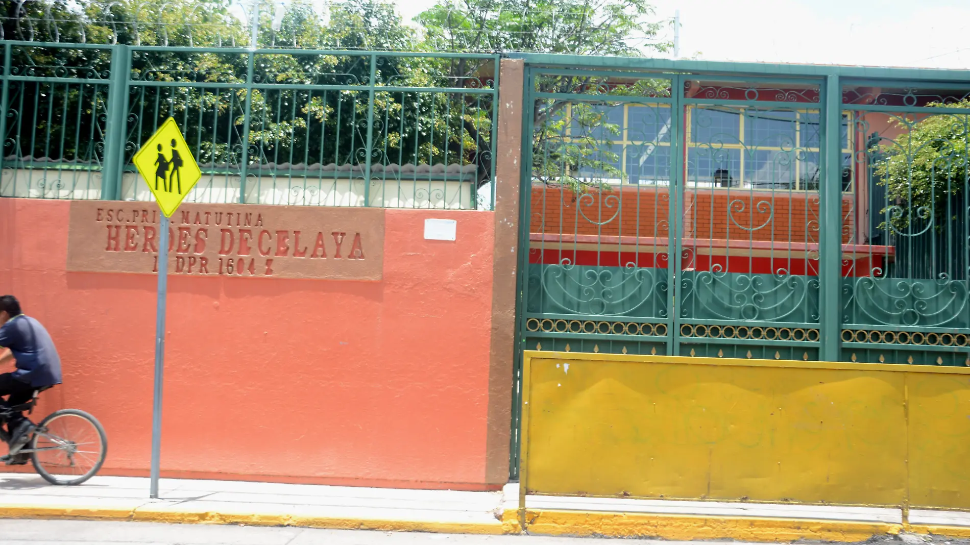 escuelas (2)